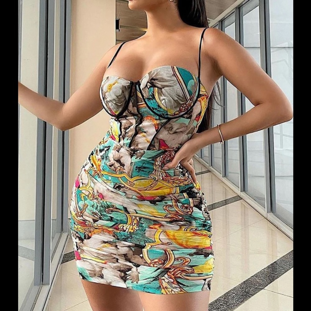 Body By Me Mesh Mini dress🤩 MULTICOLORED